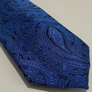 Michael Strathan Men's 100% Silk Tie Blue Paisley NWT $42 Elegant Luxury Busines